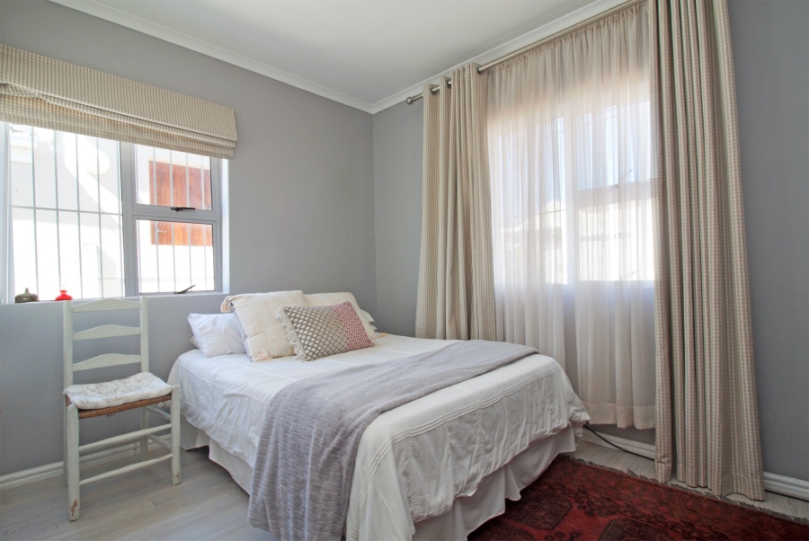 To Let 2 Bedroom Property for Rent in Capri Western Cape